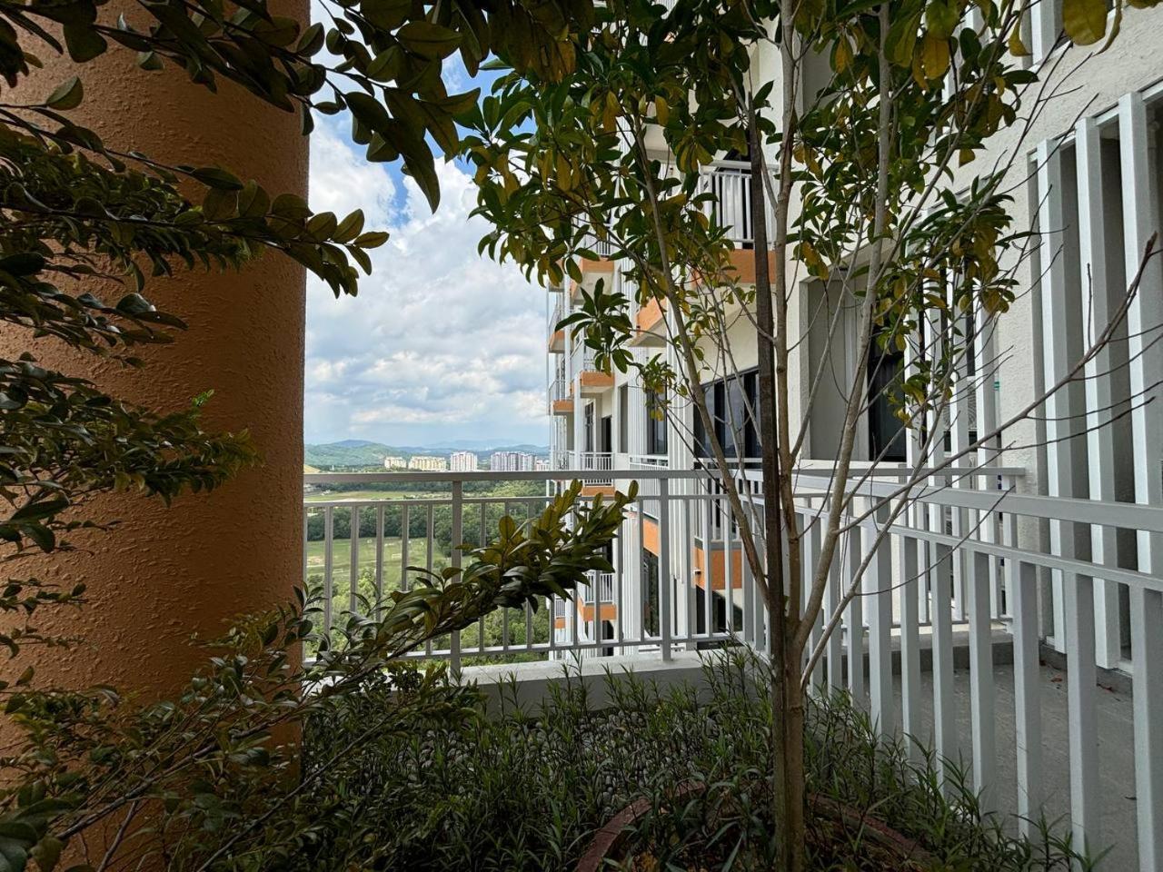 Anna Ar Antara View, Apartment